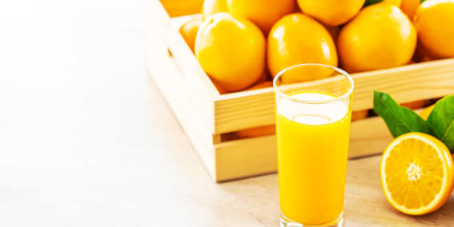 Sumo de laranja e ossos