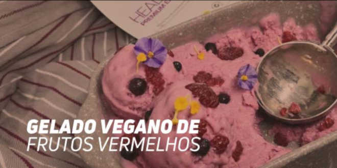 Gelado Vegano com Frutos Vermelhos