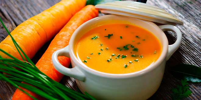 sopa de cenoura com leite de coco