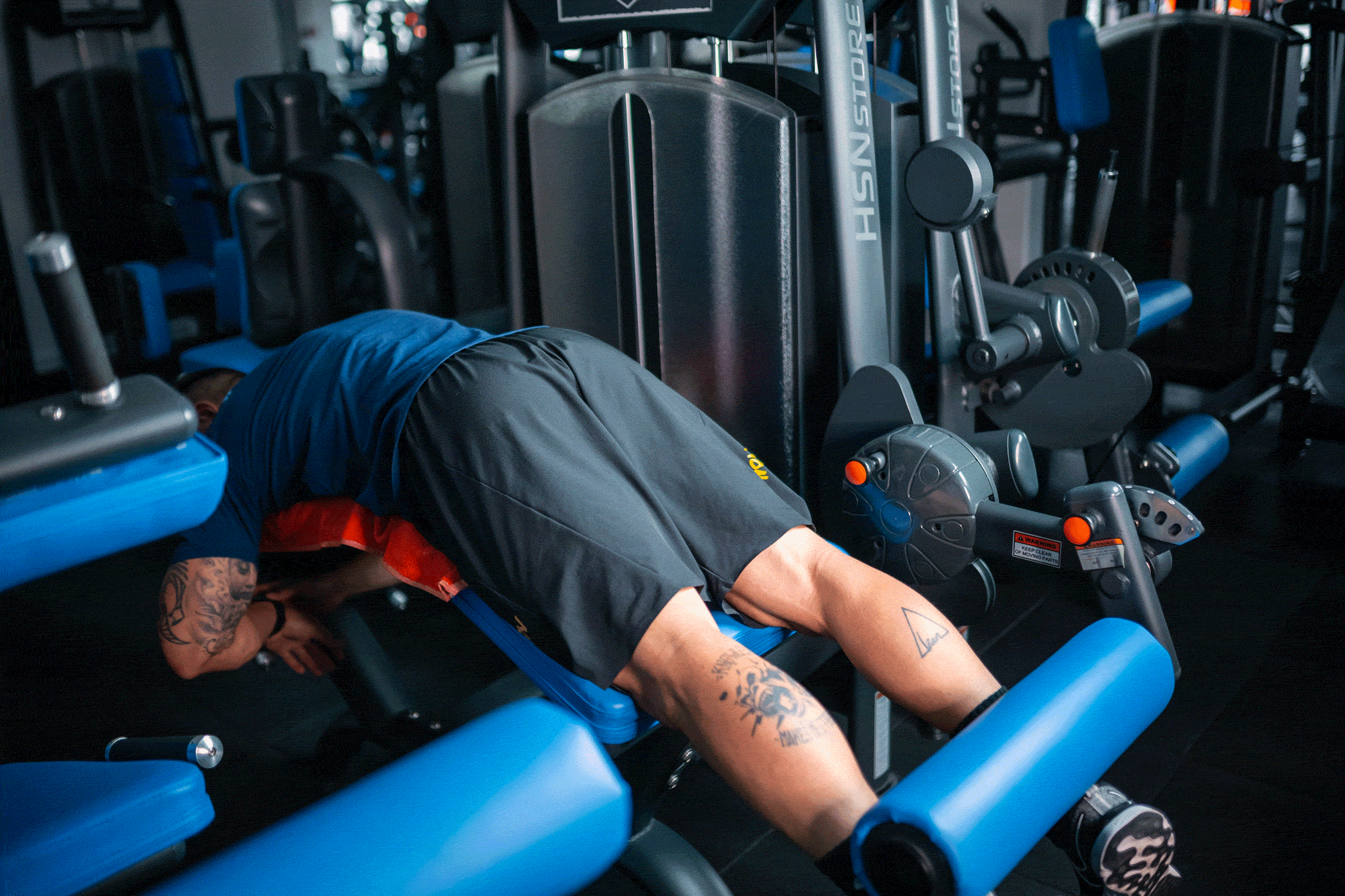 Curl Femoral Deitado Unilateral Curl Femoral Deitado Unilateral