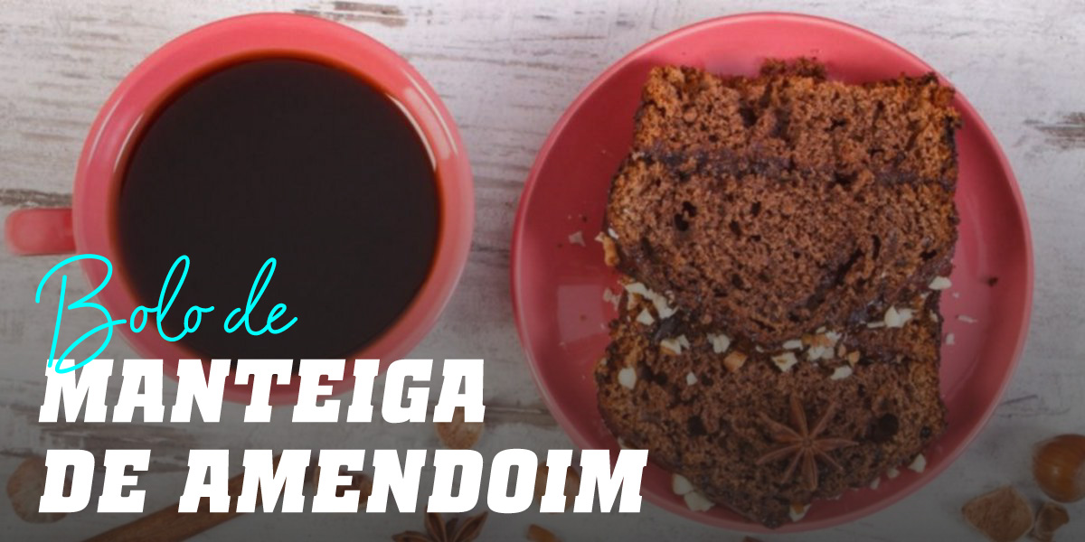 Bolo de Manteiga de Amendoim com pedaços de Chocolate
