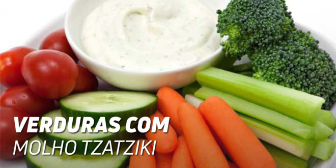 Verduras com Molho Tzatziki