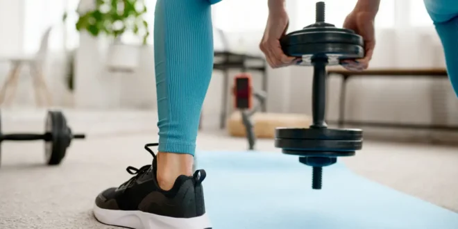 Treino em Casa com Halteres. Mês 6 Treino em Casa com Halteres. Mês 6
