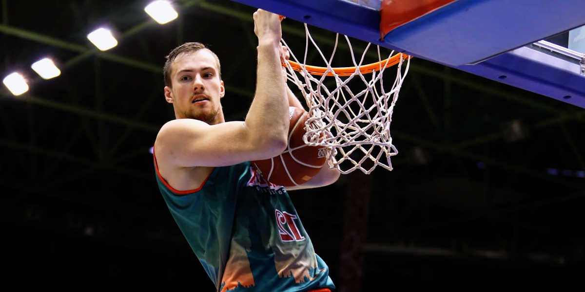 Como treinar o basquetebol poste