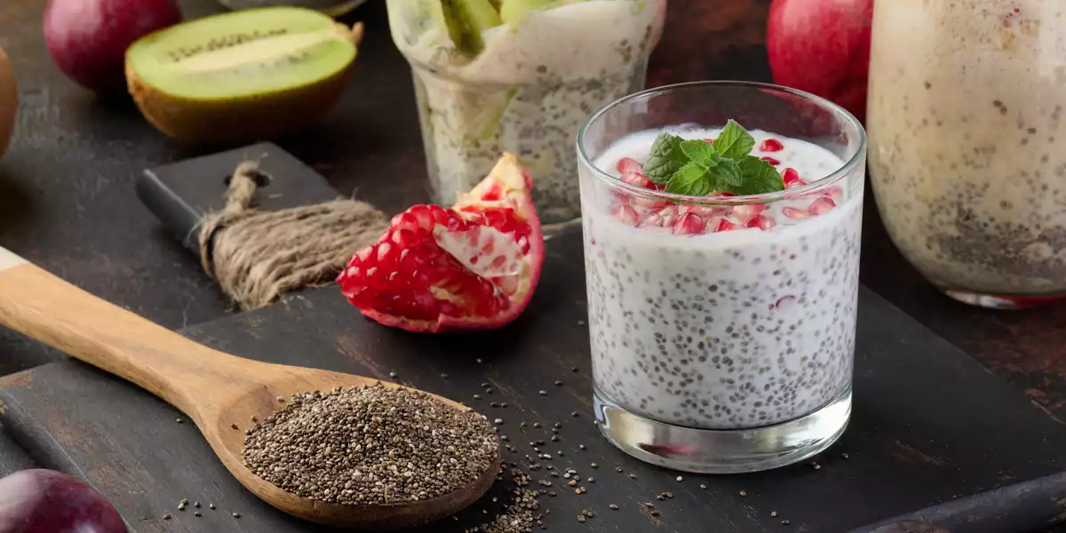 Iogurte Grego com Sementes de Chia Iogurte Grego com Sementes de Chia