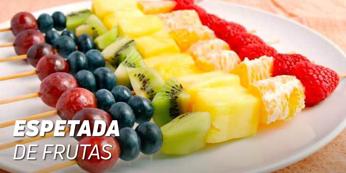 Espetadas de Frutas Espetadas de Frutas