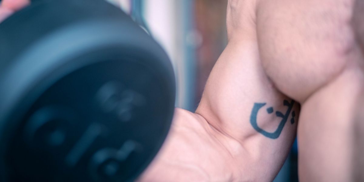Curl - exercícios bíceps e tríceps