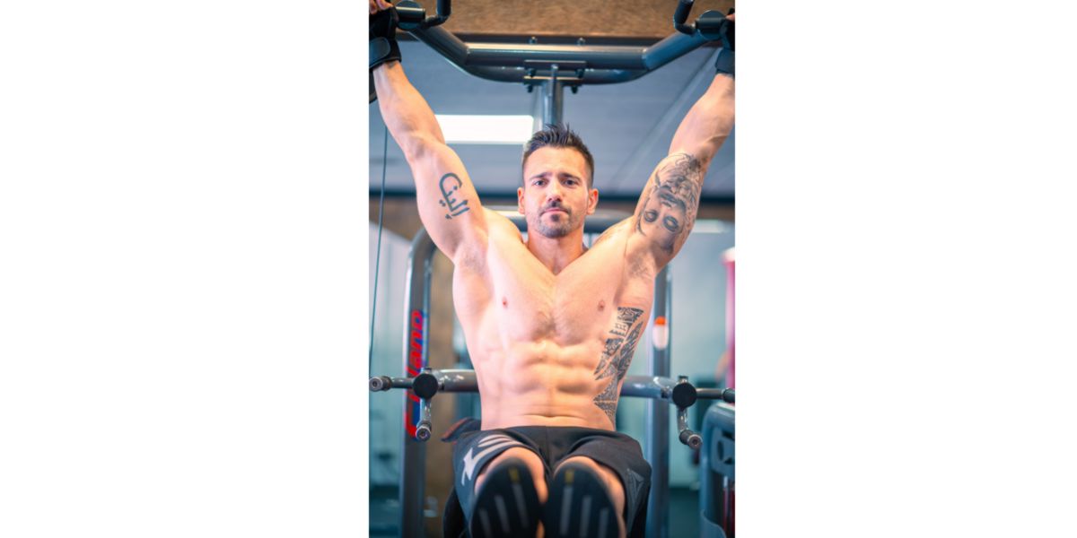 Elevação de pernas pendurados Elevação de pernas pendurados