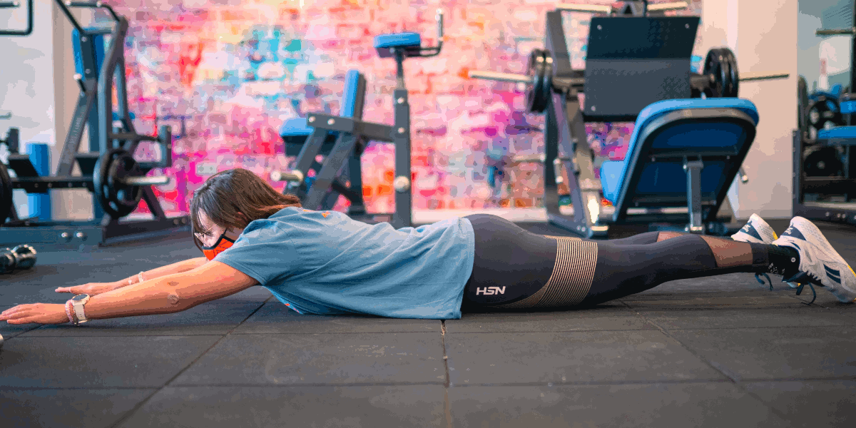 Exercício superman para costas 