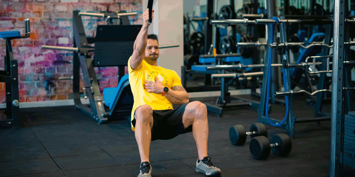 Agachamentos com Remo Agachamentos com Remo