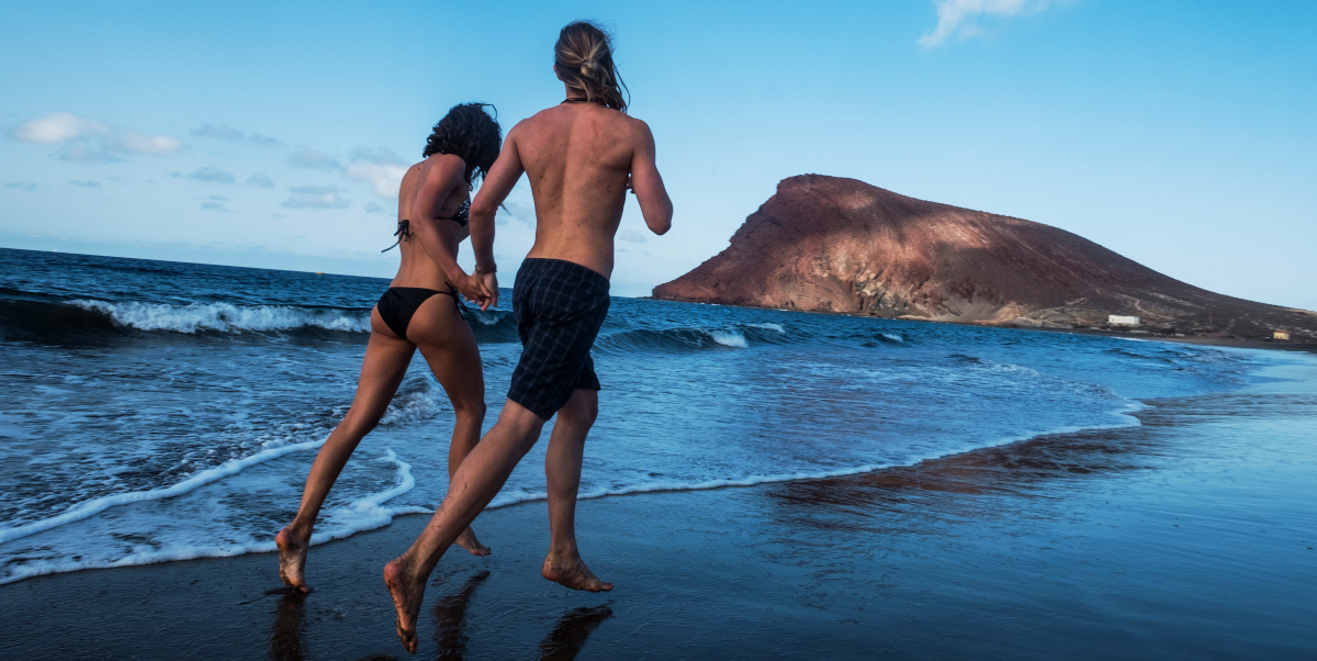 Queimar mais calorias a correr na praia
