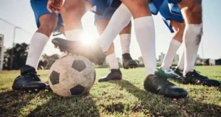 Como prevenir e tratar uma lesão no joelho no futebol