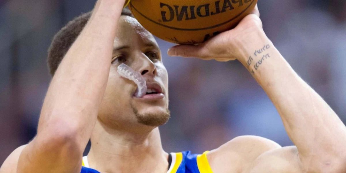 Basquetebol protetor bucal