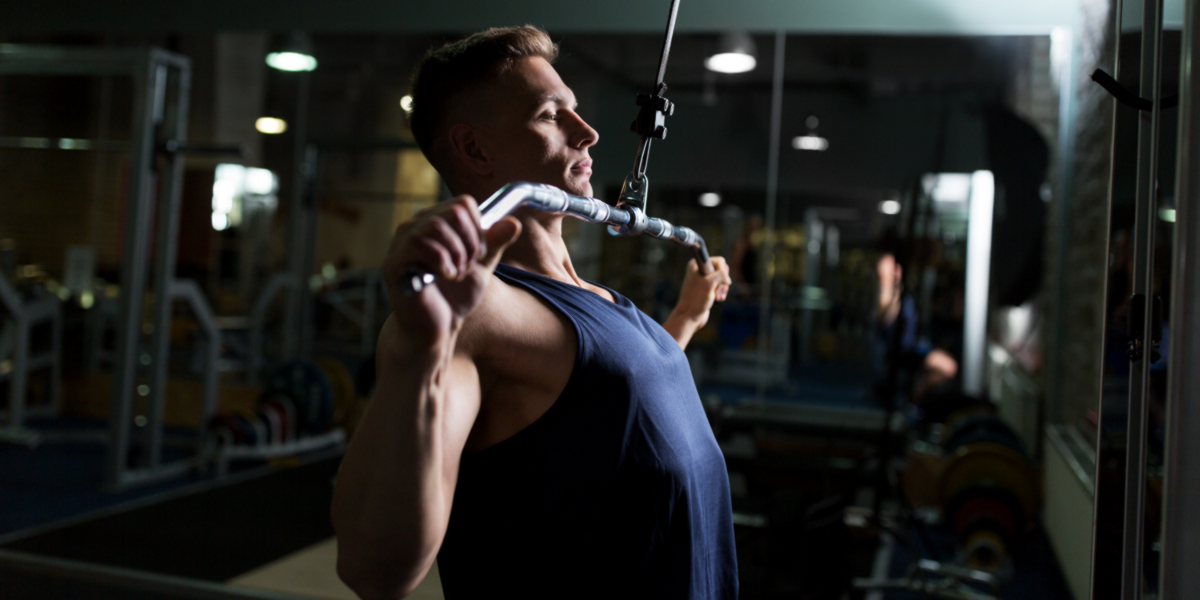 Como fazer o exercício de Lat Pulldown? Como fazer o exercício de Lat Pulldown?