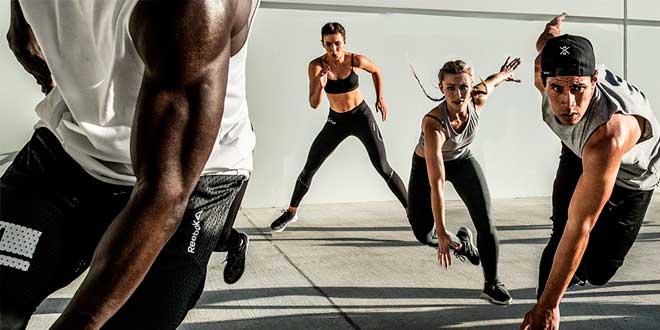 Circuito para Rotina de Exercícios de Treino de Alta Intensidade Circuito para Rotina de Exercícios de Treino de Alta Intensidade