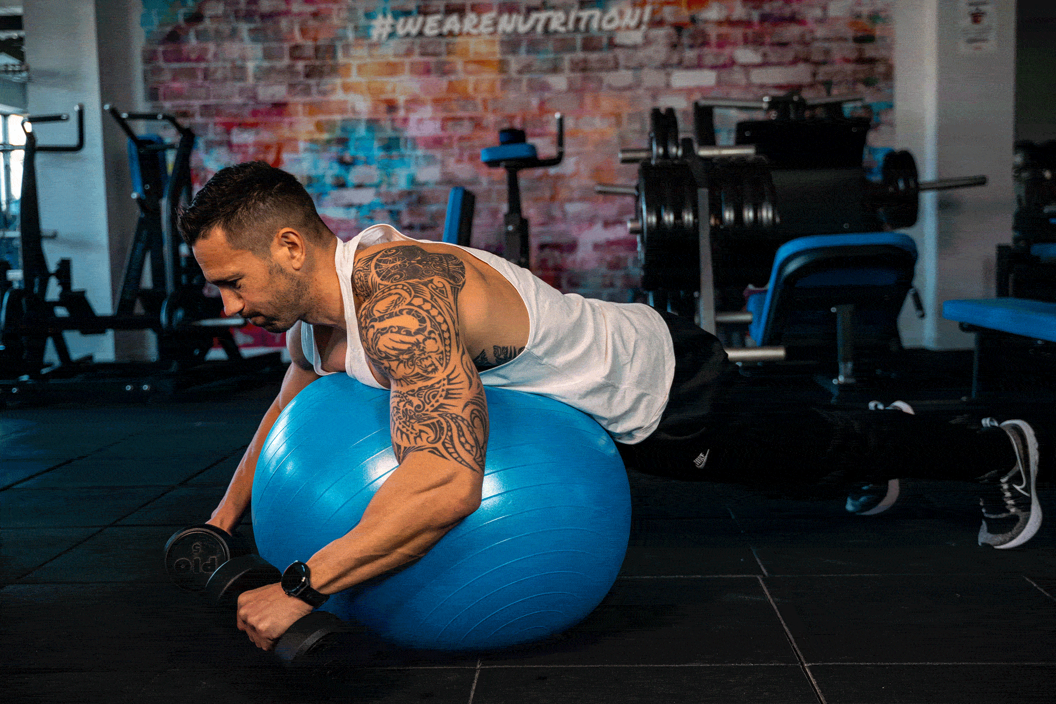 Bola Pilates Shoulder Rotation Bola Pilates Shoulder Rotation