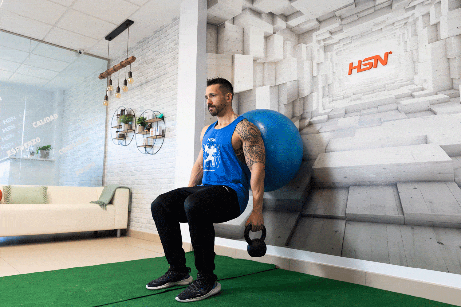 Ball Squat com peso Ball Squat com peso