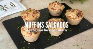 Muffins salgados de cogumelos e presunto ricos em proteína