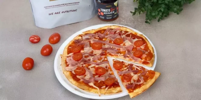 Base de pizza proteica com queijo Cottage e aveia Base de pizza proteica com queijo Cottage e aveia