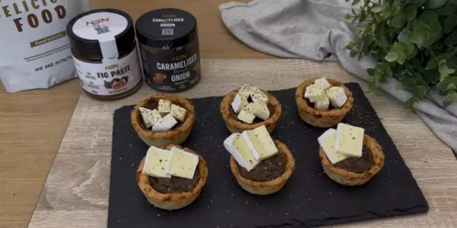 Petiscos Crocantes Keto de Amêndoa com Queijo Petiscos Crocantes Keto de Amêndoa com Queijo