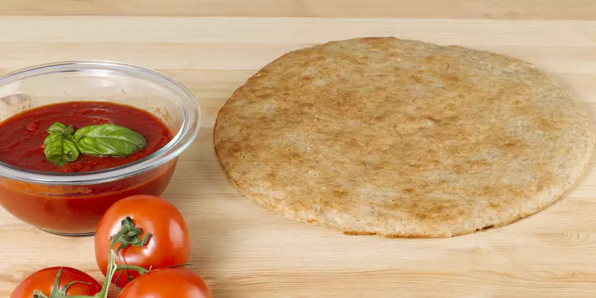 Base de pizza fina e crocante sem glúten