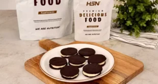 Bolachas de Chocolate Recheadas com Creme de Chocolate Branco